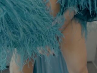 Feather boa น้ำแตก