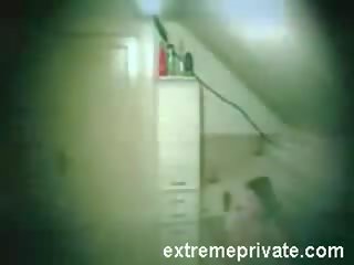 我的 巨乳 妈妈 窥探 在 该 浴室 mov