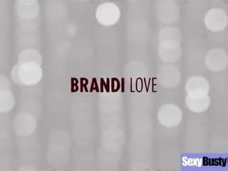 奇妙 大 奶 家庭主婦 (brandi 愛) 得到 拍著 硬 風格 上 膠帶 vid-07